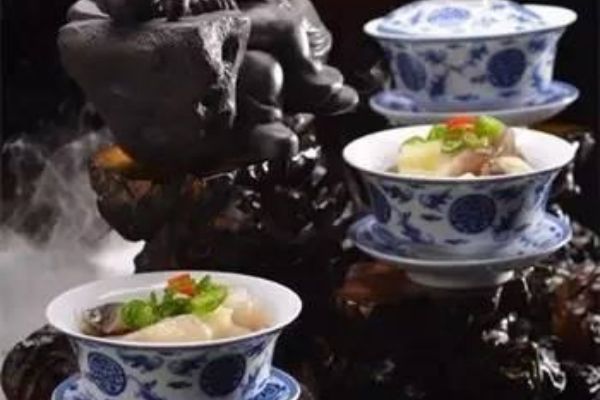 凉拌刺龟鱼皮