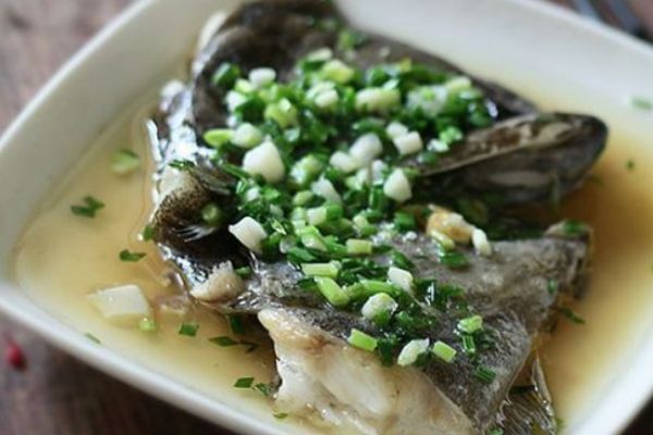 葱油鸦片鱼头